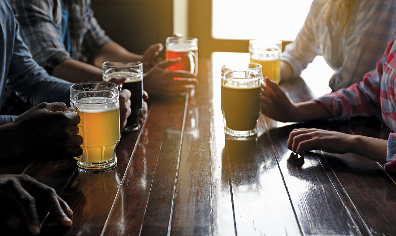 Friends drinking beer