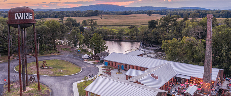 drone photo of City Winery Hudson Valley at sunset